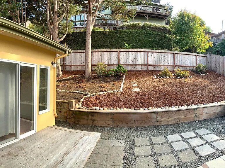 450 Loma Vista Ter — Photo 20