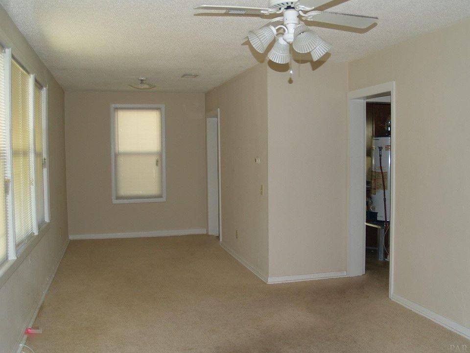 2nd image of 2 Keys Ct