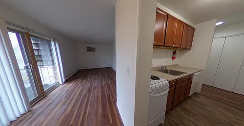 1321 Wilmot Photo 1
