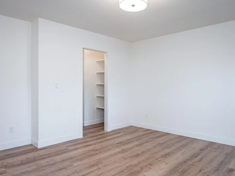 2418 Saddle Ct — Photo 16