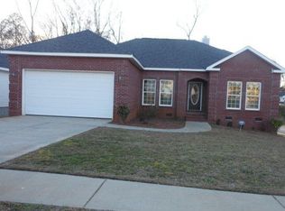 100 Vanessa Dr, Centerville, GA 31028