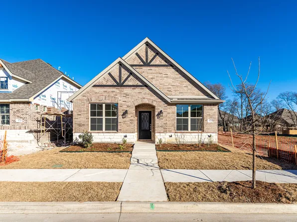 1725 Blakely Pl, Aubrey, TX 76227