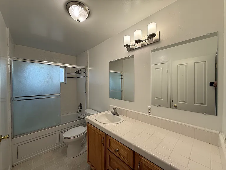 102 Brooklyn Ave — Photo 19