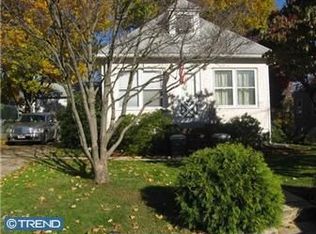 417 Pennsylvania Ave, Prospect Park, PA 19076