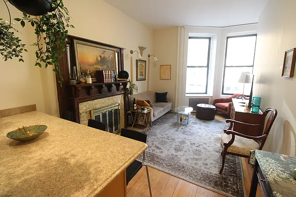 Rented by Luxor Homes & Investment Realty | media 17