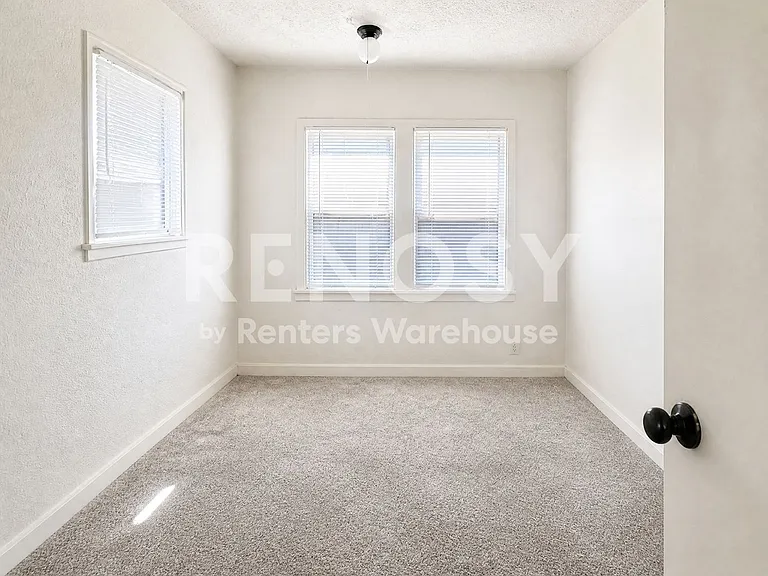 3015 Girard Ave N #1 — Photo 9