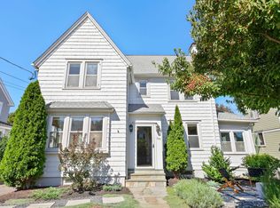320 Lake Ave, Bridgeport, CT 06605