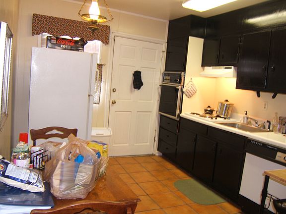 4th image of 1200 Woodland Ave NE