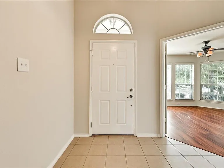 8633 Corral Cir — Photo 3
