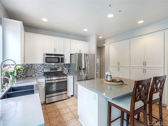 2nd image of 3404 Lake Circle Dr