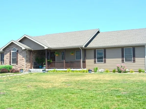 4102 Will Kent Dr, Manhattan, KS 66502
