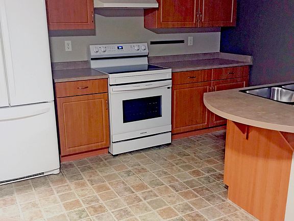 3rd image of 905 Blacklock Way SW #102