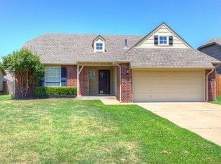 20301 E 43rd Pl S, Broken Arrow, OK 74014
