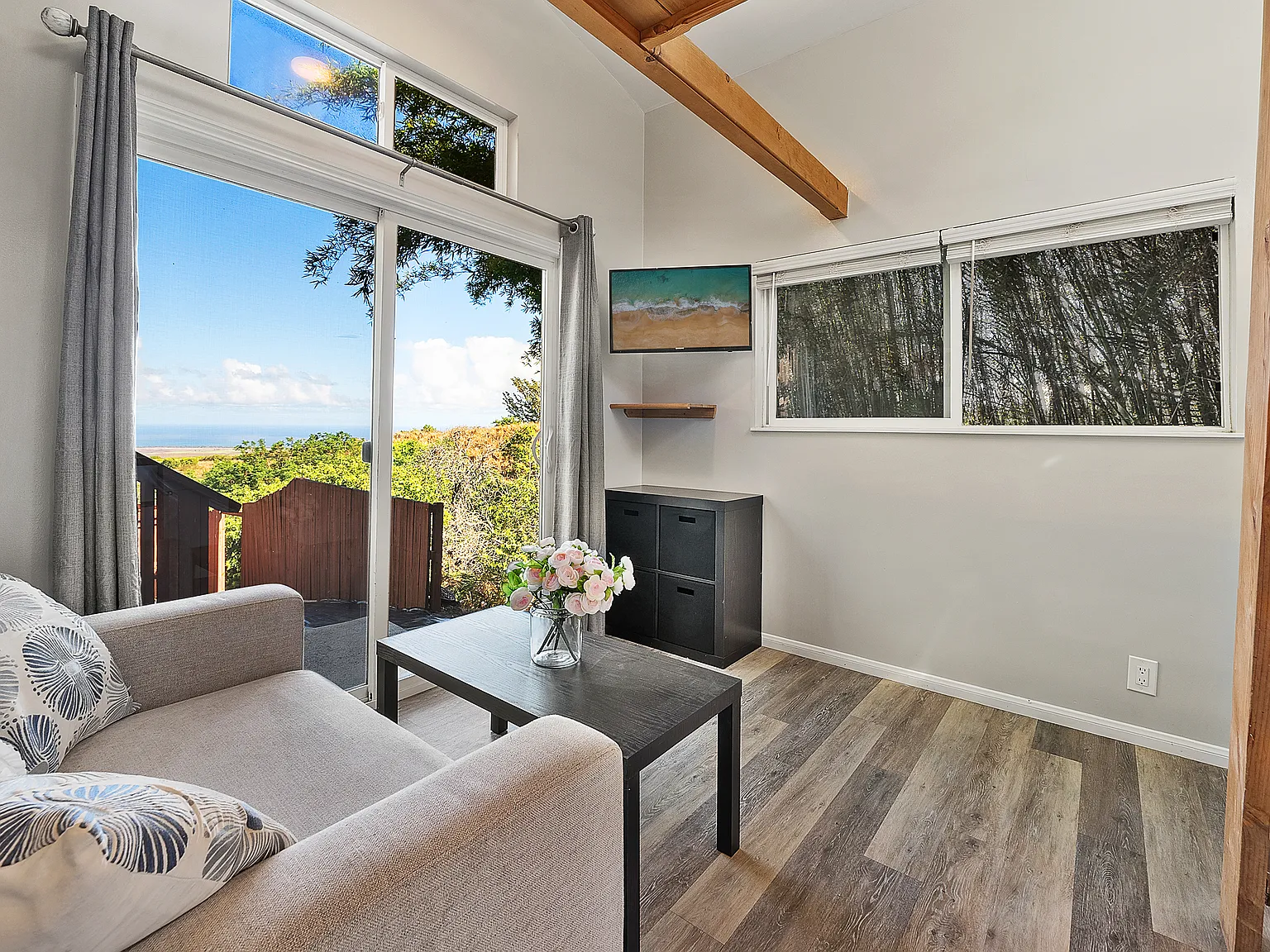 Studio, 120 sqft, $1,450 — Photo 2