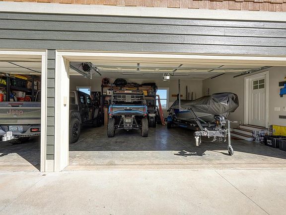 63rd image of 1309 Ridge Pointe Way