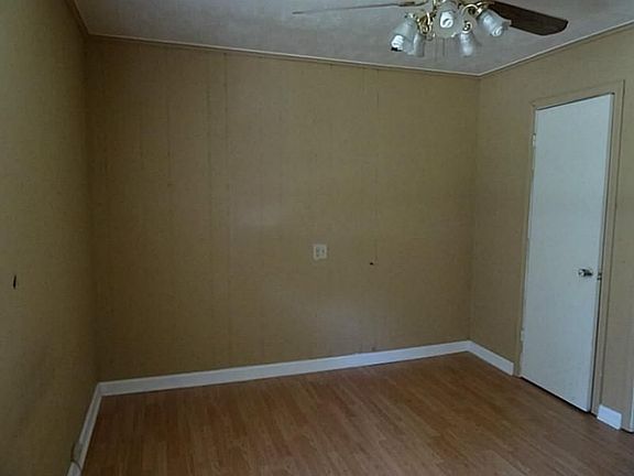 4th image of 3104 Louisiana Ave