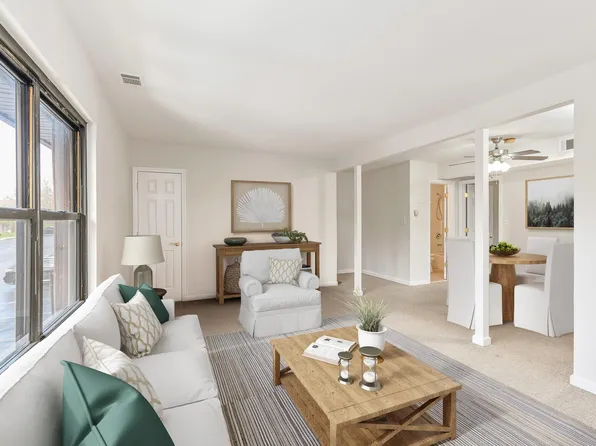 50 Bailey Court #50, Middle Island, NY 11953