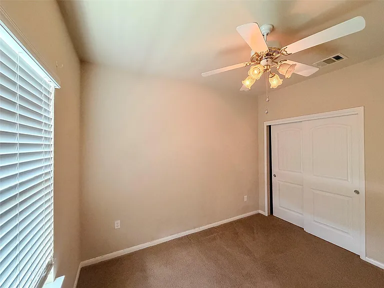 225 Cibolo Creek Dr — Photo 25