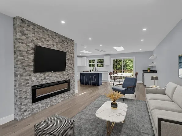 47 Englewood Rd #B, Gloucester, MA 01930