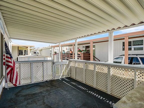 3rd image of 211 N Citrus Ave Space 37