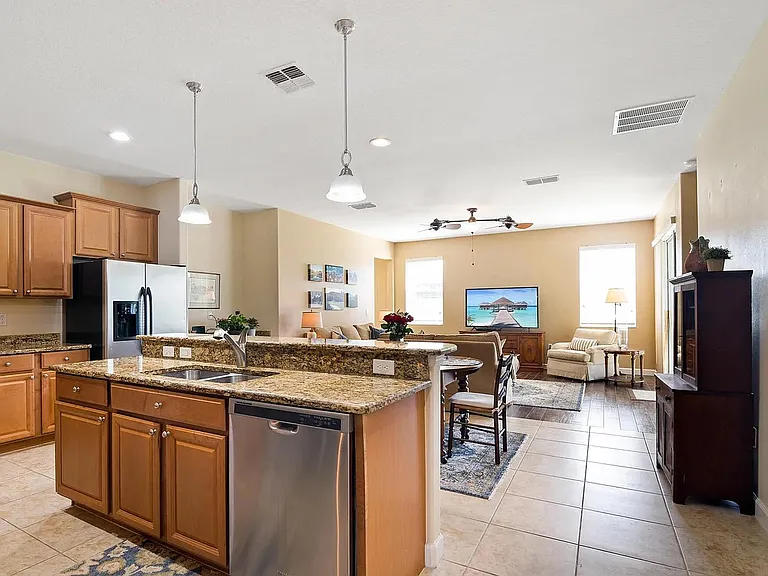 5919 Croydon Ct — Photo 5