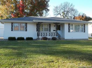 2417 Arrowhead Dr, Springfield, IL 62702