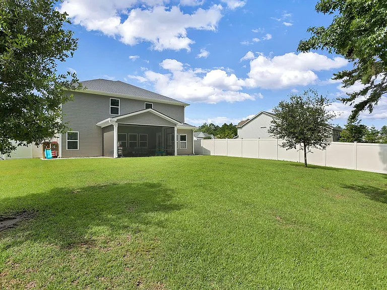 118 Pickett Fence Ln — Photo 5