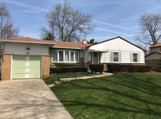 1338 E Norman Dr, Palatine, IL 60074