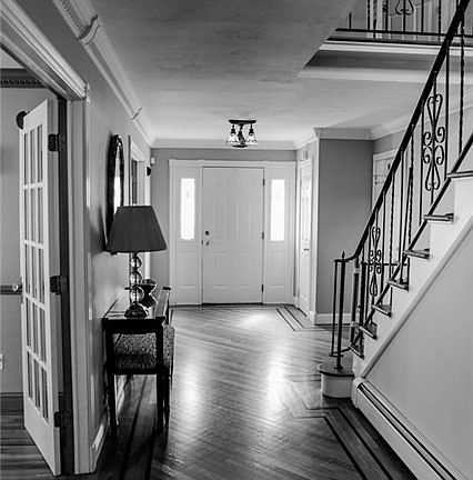 2nd image of 15 Colony Ct