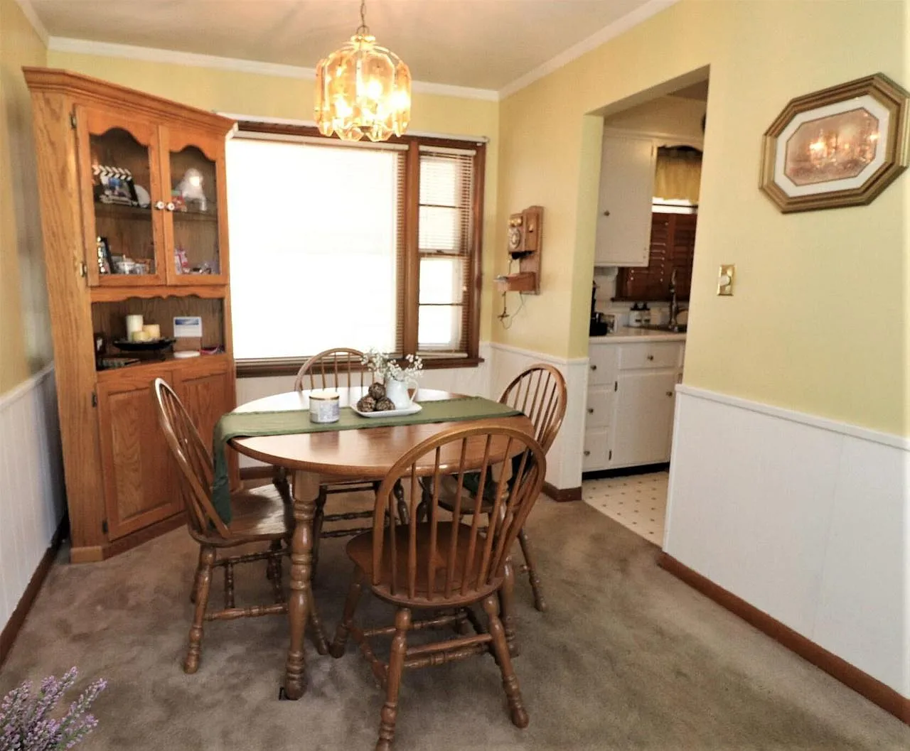 4284 Eleanor Ave photo 1