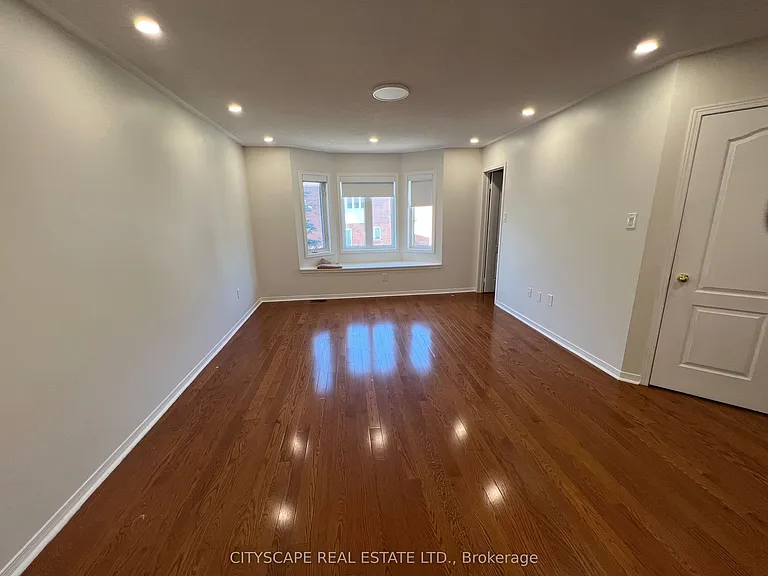 637 Dolly Bird Ln — Photo 30