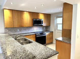 5700 NW 2nd Ave APT 204, Boca Raton, FL 33487