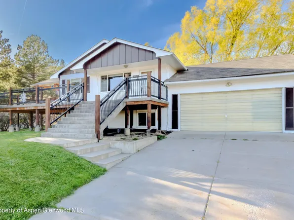 820 7th St, Meeker, CO 81641