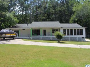 771 Honeycomb Rd, Grant, AL 35747