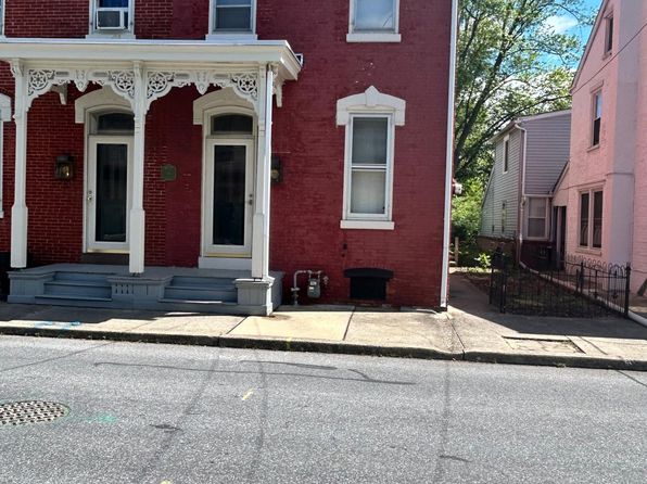 79-79 N Charlotte St