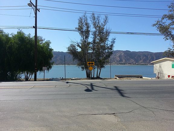 5th image of 1 Lakeshore Dr