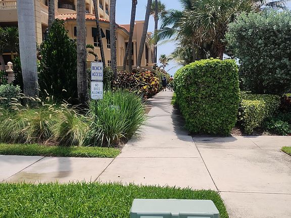 5th image of 2730 Banyan Rd APT 1