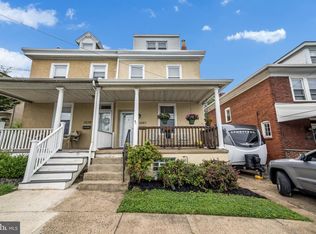 1041 Ford St, Bridgeport, PA 19405