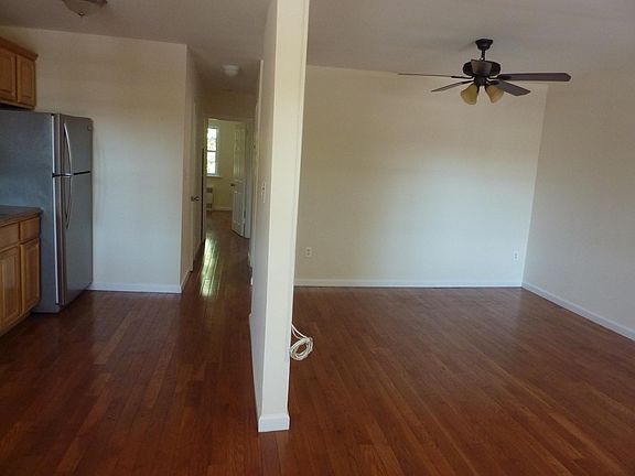 3rd image of 9805 Avenue K #2