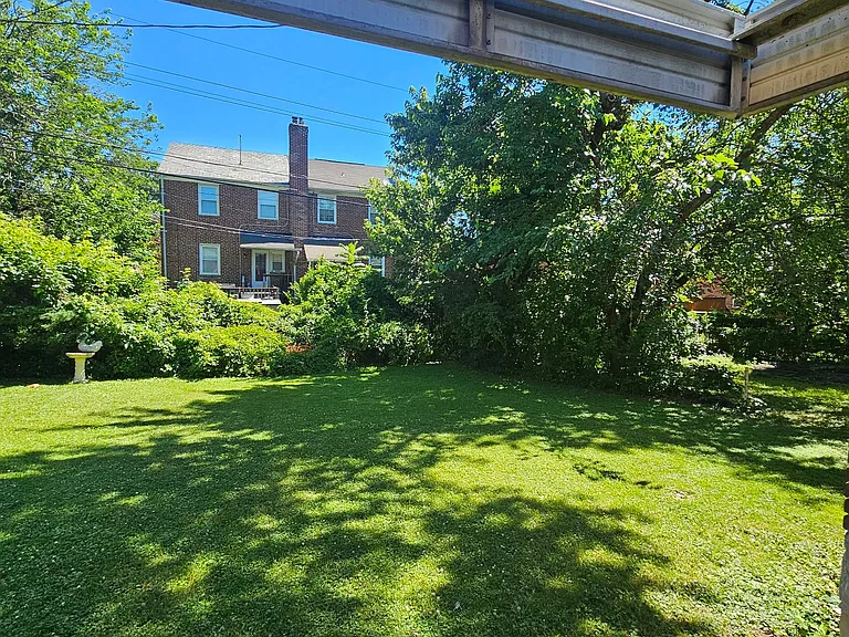 2900 Clearview Ave #1 — Photo 18