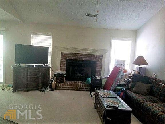 2nd image of 3040 Governors Ave #3040