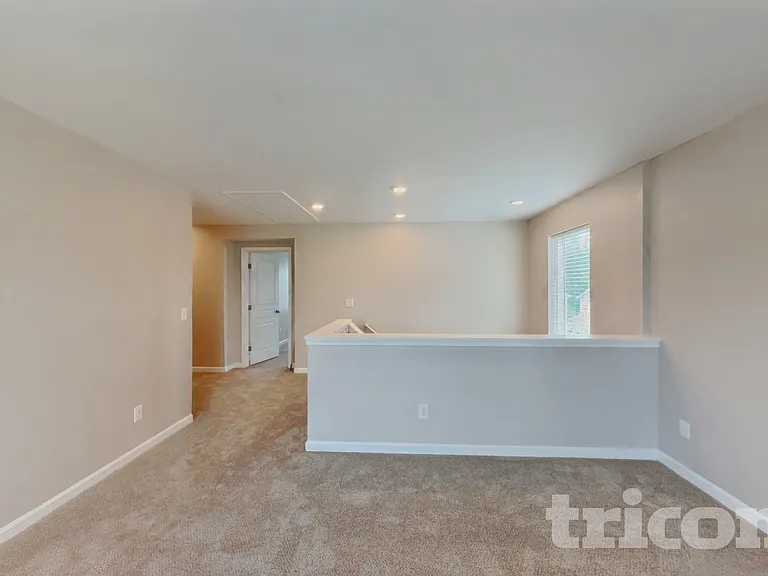 923 Avondale Dr — Photo 15