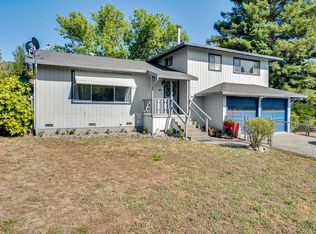 133 Humboldt Ave, Redway, CA 95560