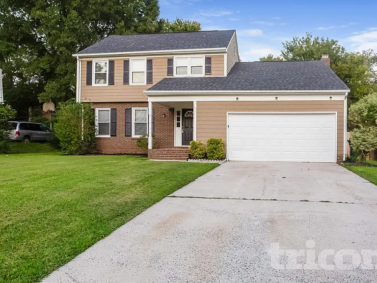 6311 Coach Hill Ln — Photo 1