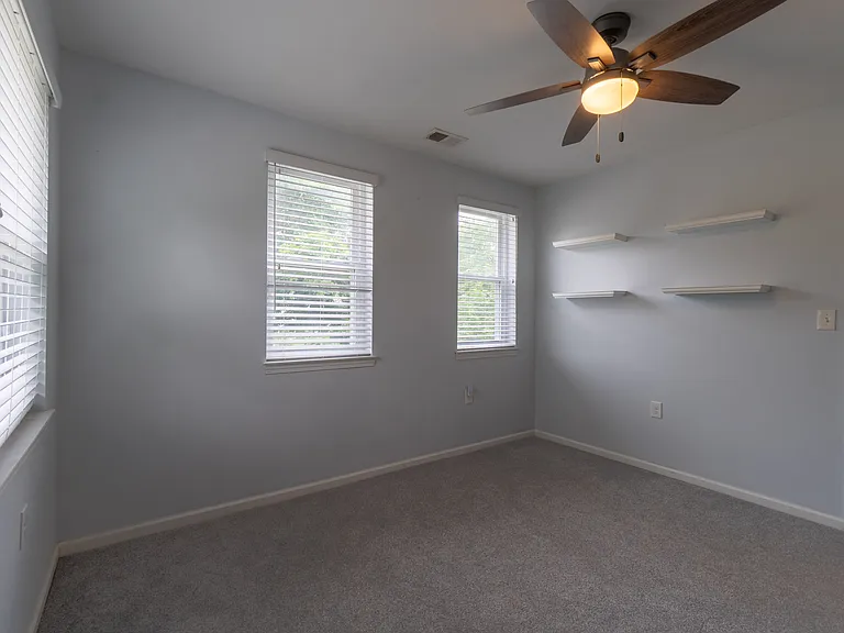 2604 Manchester Rd — Photo 34