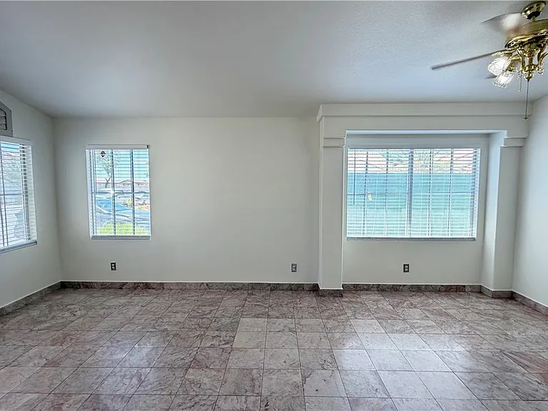 4371 Silver Bay St — Photo 5