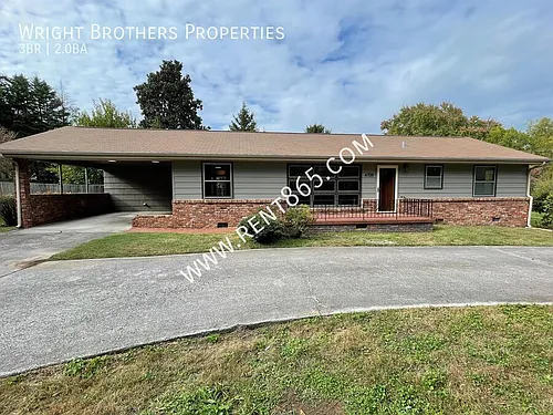 4709 Lonas Dr Photo 1