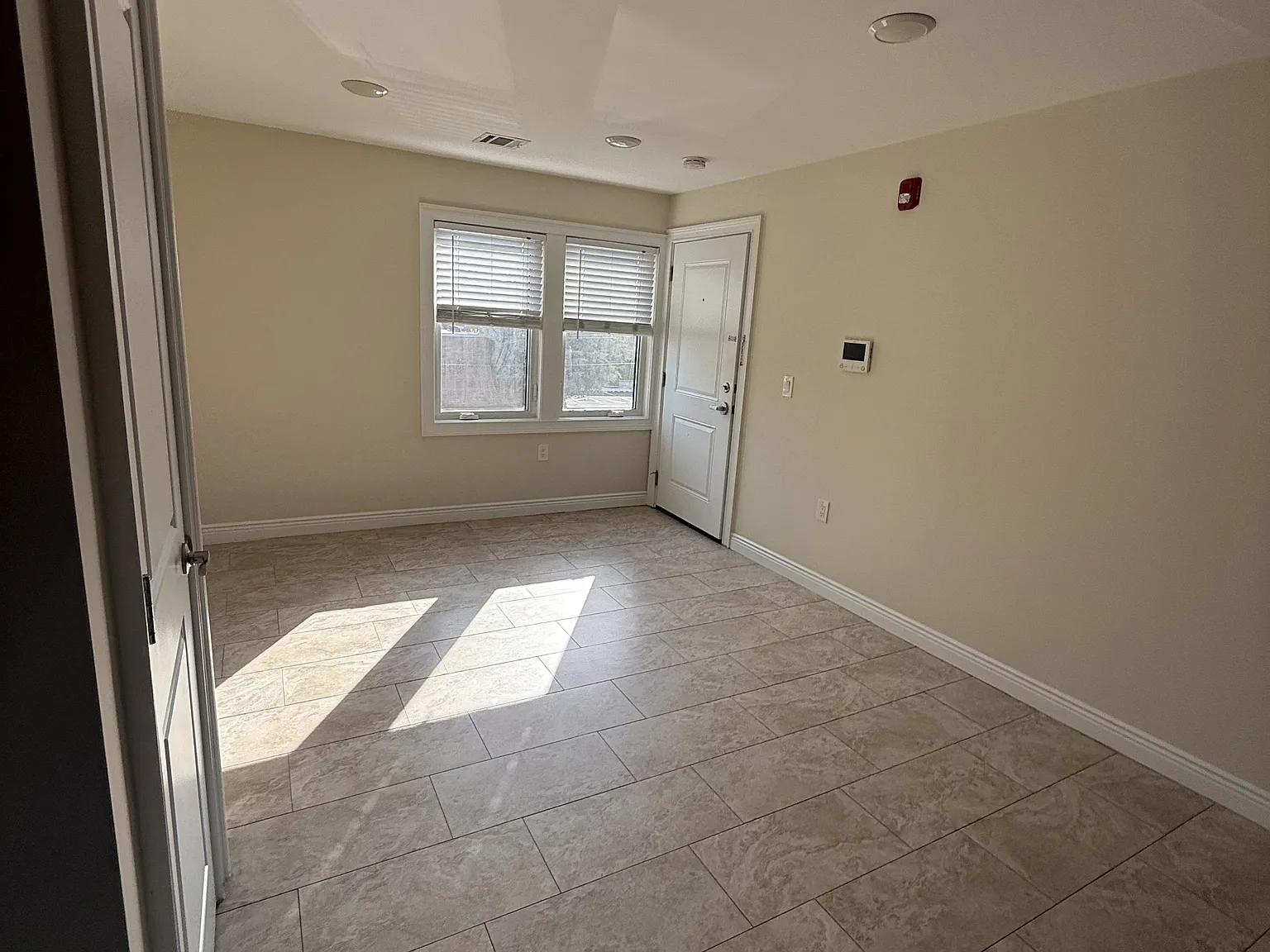 145 Copeland - 3 — Photo 3