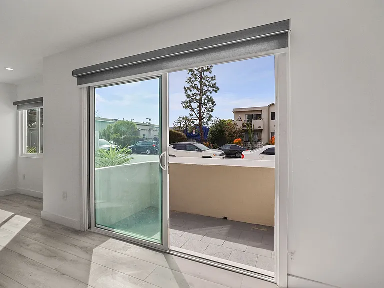 2034 S Garth Ave — Photo 34