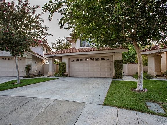 3rd image of 15612 Marina Ct